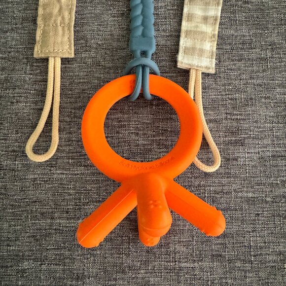 ITZY RITZY 3 pacificer straps - 2 cloth, 1 silicone approx. 9.5” ea plus teether - Picture 3 of 4